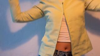 Watch me get naked while i tell you what to do with me ;)