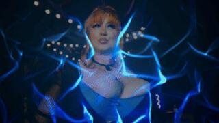 Big boobie fun with sexy Milf Samantha 38G