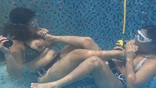 FOUR FEET UNDER - UNDERWATER SCUBA FOOT FETISH