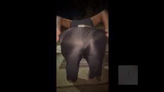 Too Luxurious' Backshots, Bussy Farts, and Creampies!! MOV Version