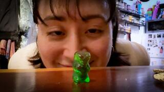 Giantess slayed the blabbering warrior