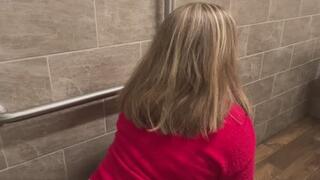 I like when you watch me do number 2