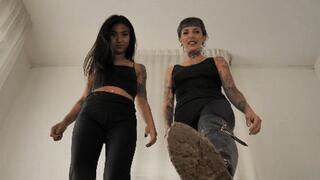 Nikita and Elizabeth, you can't escape (MOBILE VERSION MP4)