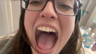 Giantess Vores Several Tinies