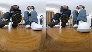 3DVR180 6K ERER LELE dirty sneakers crush shame Crush Dwarf