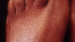 Soft Feet Shuffling Toes