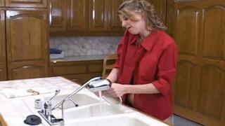 Hot Mom Kayla Quinn Gets A BBC In The Kitchen