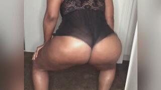 Come see this ass shake