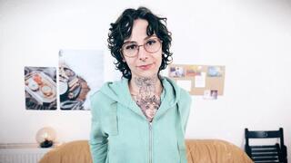 Casting - German MILF's very 1st time