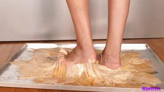 Dora Stuck Again - Struggling - HD MP4