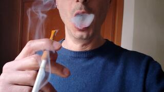 All white menthol 100s with wooden holder 100325 4K