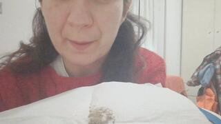 I inhale sea water and pepper, I sneeze and blow my nose