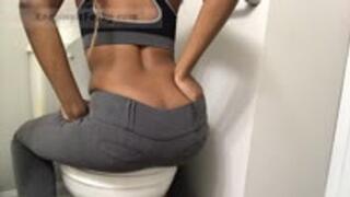 Alonna's Off Duty Farts, burps, and Bellyrubbin'!