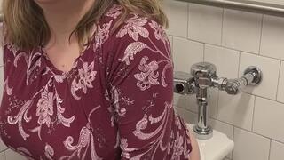 Making Faces Struggling to make Plops MP4