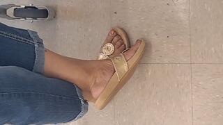 Morning Shopper Mature Honey Brown Feet