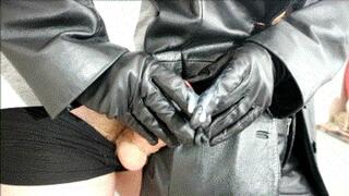 HJ Mistress in leather, when no wife at home
