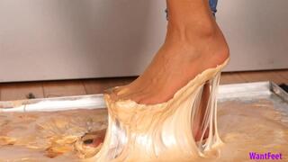 Pantyhose Stuck - Struggling - HD MP4