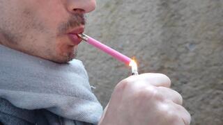 Smoking Sobranie magenta 100's outside 140325 4K