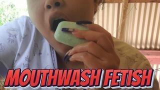 Sensual bubbles and foams Do you dare to look?