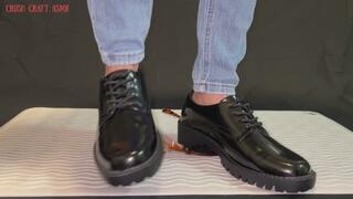 Black shoes VS Sunglasses