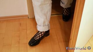 Elegant Mesh & Shiny Pumps – Relaxed LooseFit Tease